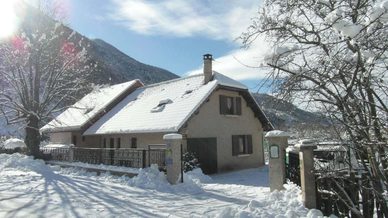 Au Vieux Tilleul Bed & Breakfast Veynes Eksteriør bilde